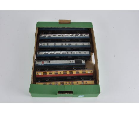 Unboxed Hornby Locomotives and Rolling Stock for running and spares, Running stock, BR blue/grey Inter-City coaches including