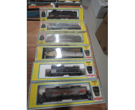 Six Atlas and similar HO scale American brass locomotives, Southern Pacific 6912, 6450 &amp; 6446, ATSF 1536, Santa Fe and Ut