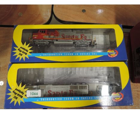 Two Athearn HO scale American brass Santa Fe locomotives, 150 &amp; 326, both boxed