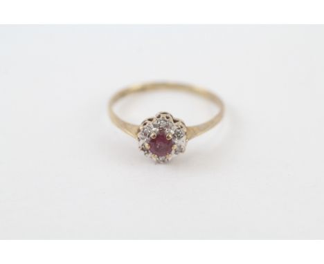9ct gold vintage ruby &amp; diamond cluster ring (1.1g) 