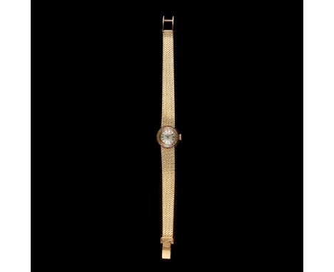 An OMEGA wristwatchGold 750/000 caseMechanic manual winding movementSwitzerland, 20th centuryGold 800/000 braceletLisbon hall