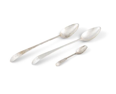 A PAIR OF GEORGE III IRISH PROVINCIAL SILVER SERVING SPOONS, Cork, maker's mark of Toleken and stamped 'Sterling', each crest