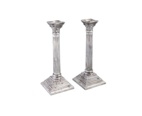 A PAIR OF IRISH SILVER CANDLESTICKSDublin c.1978, mark of the Jewellery & Metal Manufacturing company, of neoclassical design