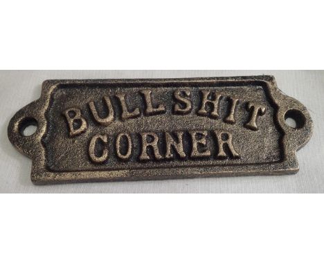 Cast iron Bull Corner plaque, 16 x 16 cm. P&amp;P Group 1 (£14+VAT for the first lot and £1+VAT for subsequent lots) 