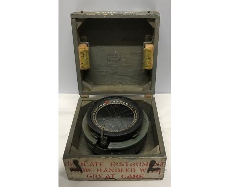 A WW II boxed compass type PII-6B/1672