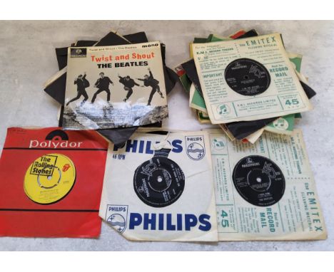 Vinyl 7" singles including The Beatles Twist and Shout, Mono GEP 8882We Can Work it out, R5389; I Feel Fine, R5200; She Loves