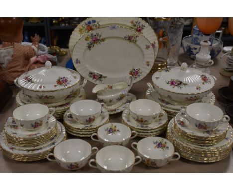 Around sixty two items of Royal Worcester Roanoke, including plates, tureens, platters and much more.
Excellent condition set