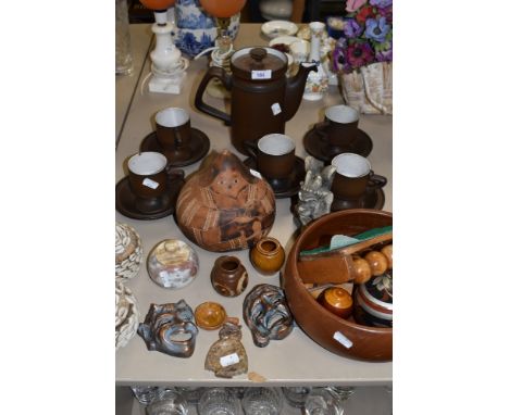 A mixed collection comprising of partial coffee set, wooden items including fruit bowl and trinket pots and more.
