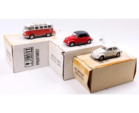 A collection of three various Franklin Mint 1/24 scale diecast vehicles to include a 1962 Volkswagen Microbus, a 1967 Volkswa