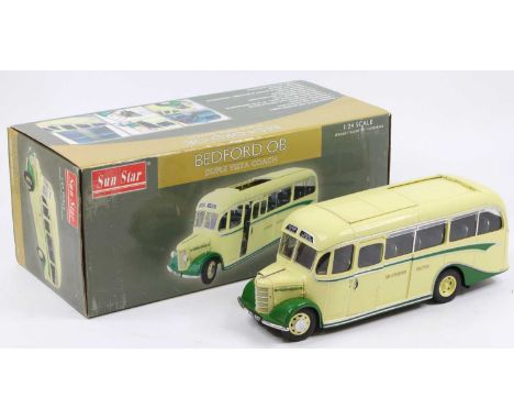 A Sunstar 1/24 scale No. 5002 model of a 1947 Bedford OB Duple Vista EDL 637 Southern Vectis Omnibus Company Ltd public trans