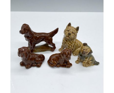 Glaze finish. This adorable group features a selection of Wade puppies and small dogs in light and dark browns. All with thei