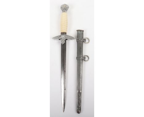 Luftwaffe 2nd Pattern Officers Dress Dagger by Arthur Everit Solingen, standard 2nd pattern example with Luftwaffe eagle cros