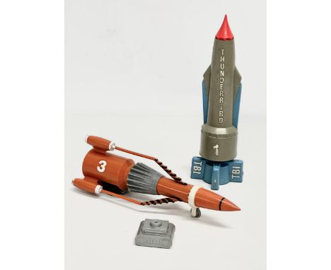 3 vintage Thunderbirds toy ships. 21cm 