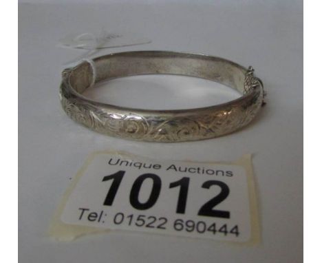 A silver bangle, Birmingham 1962, 16 gms