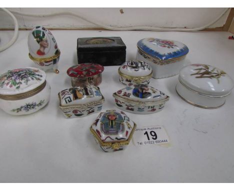 10 assorted pill and trinket boxes
