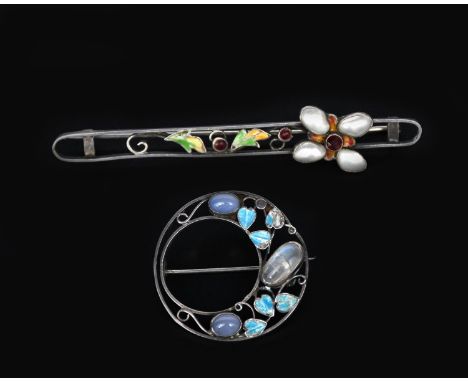 A George Hunt silver and enamel brooch, circular wirework frame set with blue enamelled leaves, set with two  agate cabochon 