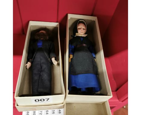 2 VINTAGE DOLLS