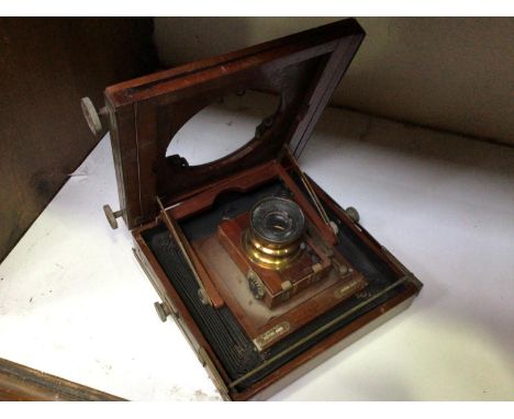A Mamod steam engine together with some vintage camera parts, Lieberman &amp; Gortz binoculars, minerals and an amethyst etc.