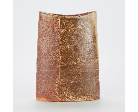 Randy Johnston (American, 20th/21st c). Studio pottery ceramic vessel. Stoneware with his signature Kaolin flashing slip glaz