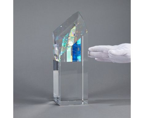 Toland Sand (American, 20th-21st c). Cut and polished crystal glass sculpture titled "Dichroic Revelation." With lovely refra