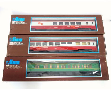 2 Lima O Gauge Gril Express coaches, British Rail coach, and 2 other coaches, all boxed, and a box containing some O Gauge tr