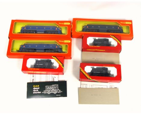 3 Tri-ang Hornby Double Ended Diesel Locomotives, R.159, and 3 0-4-0 Diesel Dock Shunters, R.253, all boxed. (6) 