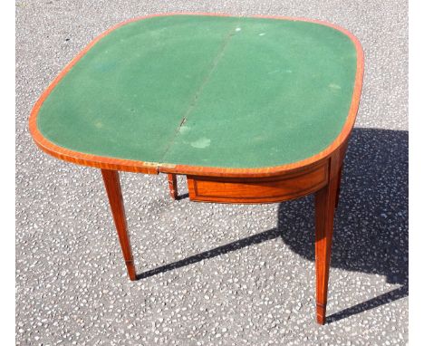 George III satinwood card table with inlaid stringing and banding, and a folding "D" top, on tapering legs, 72.7 x 91.2 x 45.