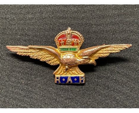 WW2 British RAF Sweetheart Brooch in 9ct Gold with enamel inlay. Marked 9Ct along with makers mark "TLM" for Thomas L Mott. 5