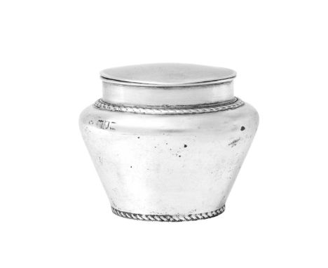 An Edward VII Silver Tea-Caddy,  by Charles Clement Pilling, London, 1905 tapering oval and with gadrooned borders, with hing