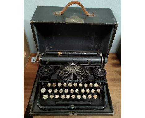 An early/mid 20th portable typewriter by Underwood, in case 