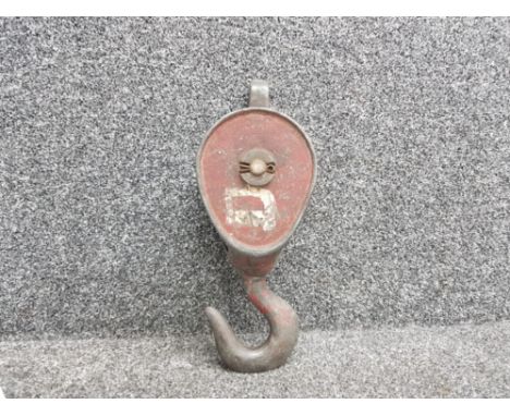 Vintage cast iron single pulley with swivel hook