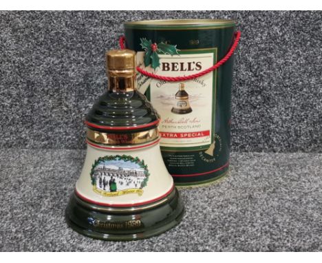 Bells old scotch whisky decanter, Perth Scotland Christmas 1989, 75cl still sealed, with original tube of issue
