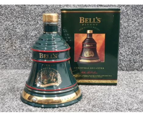 Bottle of bells finest old scotch whisky Christmas decanter 1992, 70cl &amp; still sealed with original box