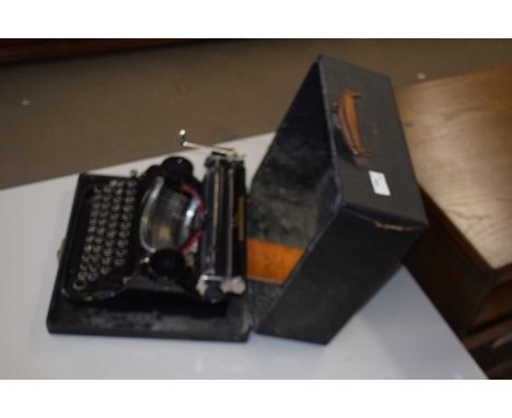 An Underwood Universal typewriter, cased