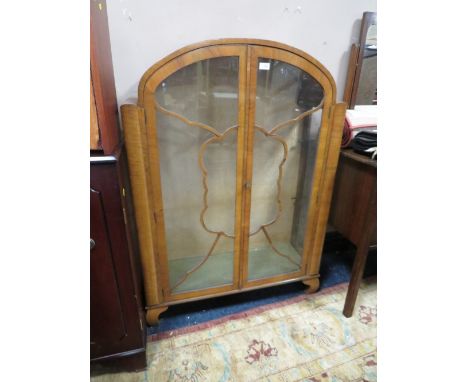 AN ART DECO STYLE WALNUT CHINA CABINET H-125 W-89 CM