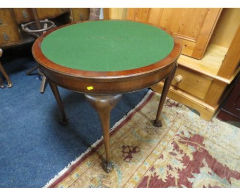 A REPRODUCTION MAHOGANY FOLD-OVER DEMI-LUNE CARD TABLE W-80 CM 