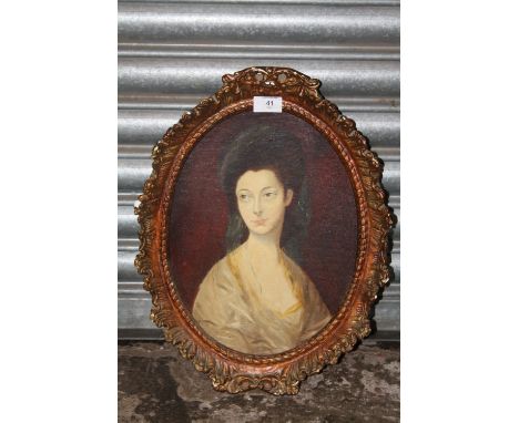 A GILT FRAMED OVAL OIL ON BOARD PORTRAIT STUDY OF A LADY - SIZE 37 CM X 28 CM