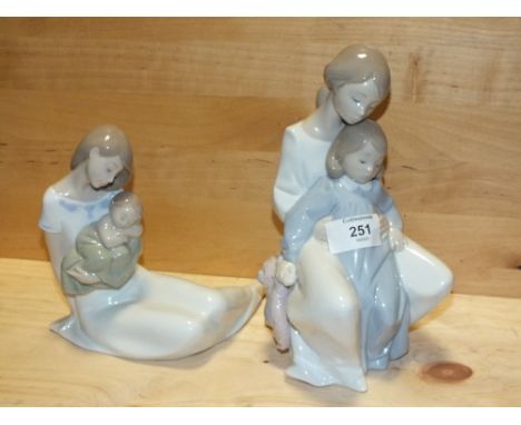 TWO NAO&nbsp;FIGURES OF WOMEN AND CHILDREN, MODEL NUMBERS 1446 AND 1429