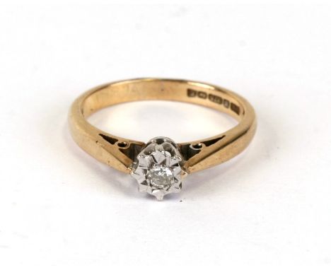 A 9ct gold diamond solitaire ring, weight 2.4g, approx UK size 'K'.