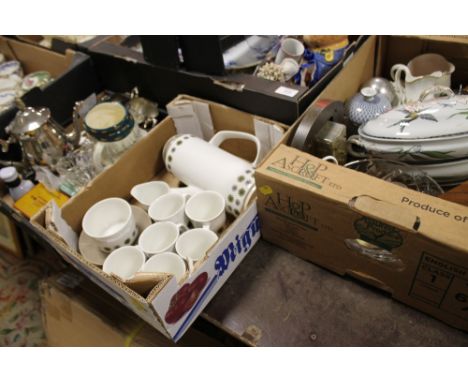 A TRAY OF ASSORTED CERAMICS TOGETHER WITH A J &amp; G MEAKIN COFFEE SET PLUS A TRAY OF ASSORTED SUNDRIES