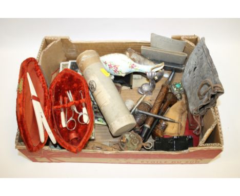 A BOX OF COLLECTABLES TO INCLUDE POST CARDS, PIPES ETC