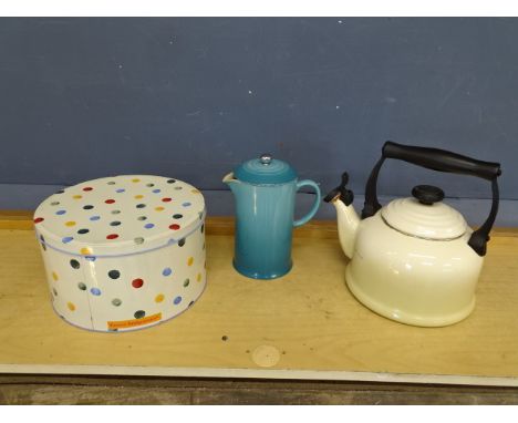 Emma Bridgewater cake tin, Le Creuset cafetiere and kettle (some rust and chips as pictured)&nbsp;
