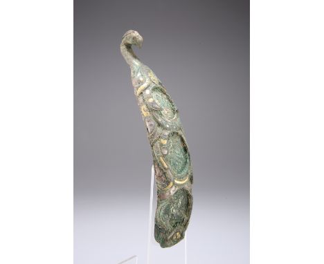 A LARGE GILT BELT HOOK, DAIGOU, WARRING STATES PERIOD (475-221 BC), the S-curved body surmounted by a small phoenix head curv