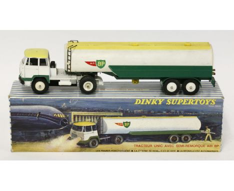 A French Dinky supertoys (887), tracteur unic avec semi-remorque air BP, with instructions, boxed