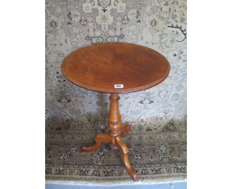 A 19th century mahogany tripod side table - Diameter 50cm 