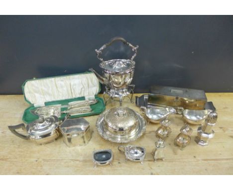 A carton containing a quantity of Epns wares to include serving dishes, muffin dish, pair of sauce boats, cruets, tea caddy, 
