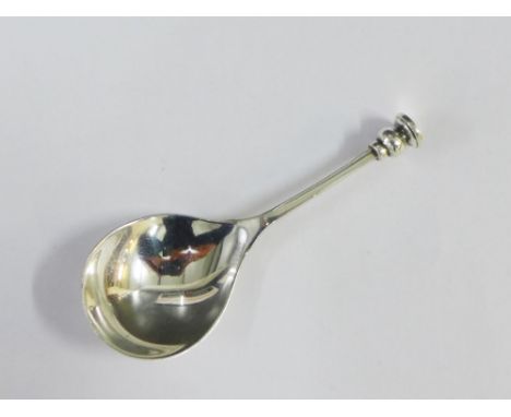 Chester silver seal top caddy spoon, 9cm long 