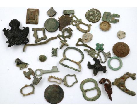 Mixed metal detecting finds, Roman to Victorian. P&amp;P Group 0 (£5+VAT for the first lot and £1+VAT for subsequent lots) 