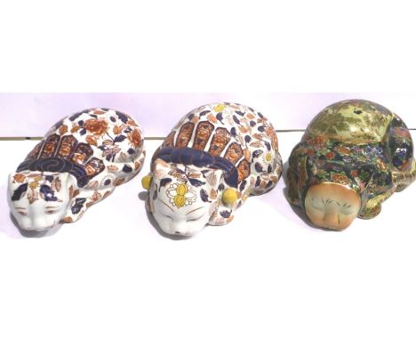 Three reclining Chinese ceramic cats, largest L: 33 cm, no chips or cracks. P&amp;P Group 3 (£25+VAT for the first lot and £5