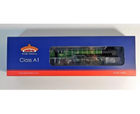 A boxed 00 gauge Bachmann model train: BM 32-560 Class A1 60117